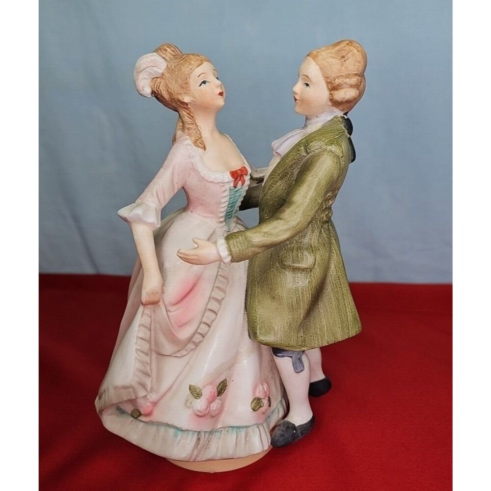Colonial Couple Dancing Music Box Rotating Somewhere My Love Lara's Theme JAPAN